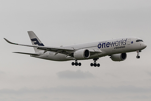 Finnair Airbus A350-900 OH-LWB at London Heathrow Airport (EGLL/LHR)