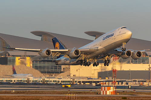 Lufthansa Boeing 747-8i D-ABYO at Los Angeles International Airport (KLAX/LAX)