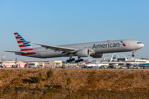 American Airlines Boeing 777-300ER N732AN at Los Angeles International Airport (KLAX/LAX) American Airlines Boeing 777-300ER N732AN at Los Angeles International Airport (KLAX/LAX)