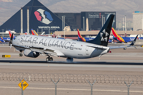 United Airlines Boeing 737-800 N26210 at McCarran International Airport (KLAS/LAS) United Airlines Boeing 737-800 N26210 at McCarran International Airport (KLAS/LAS)