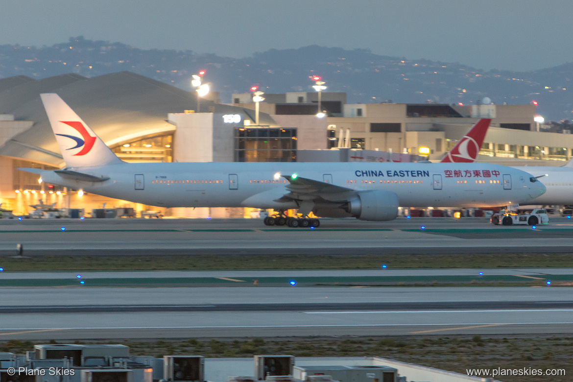 China Eastern Airlines Boeing 777-300ER B-7868 at Los Angeles International Airport (KLAX/LAX) China Eastern Airlines Boeing 777-300ER B-7868 at Los Angeles International Airport (KLAX/LAX)