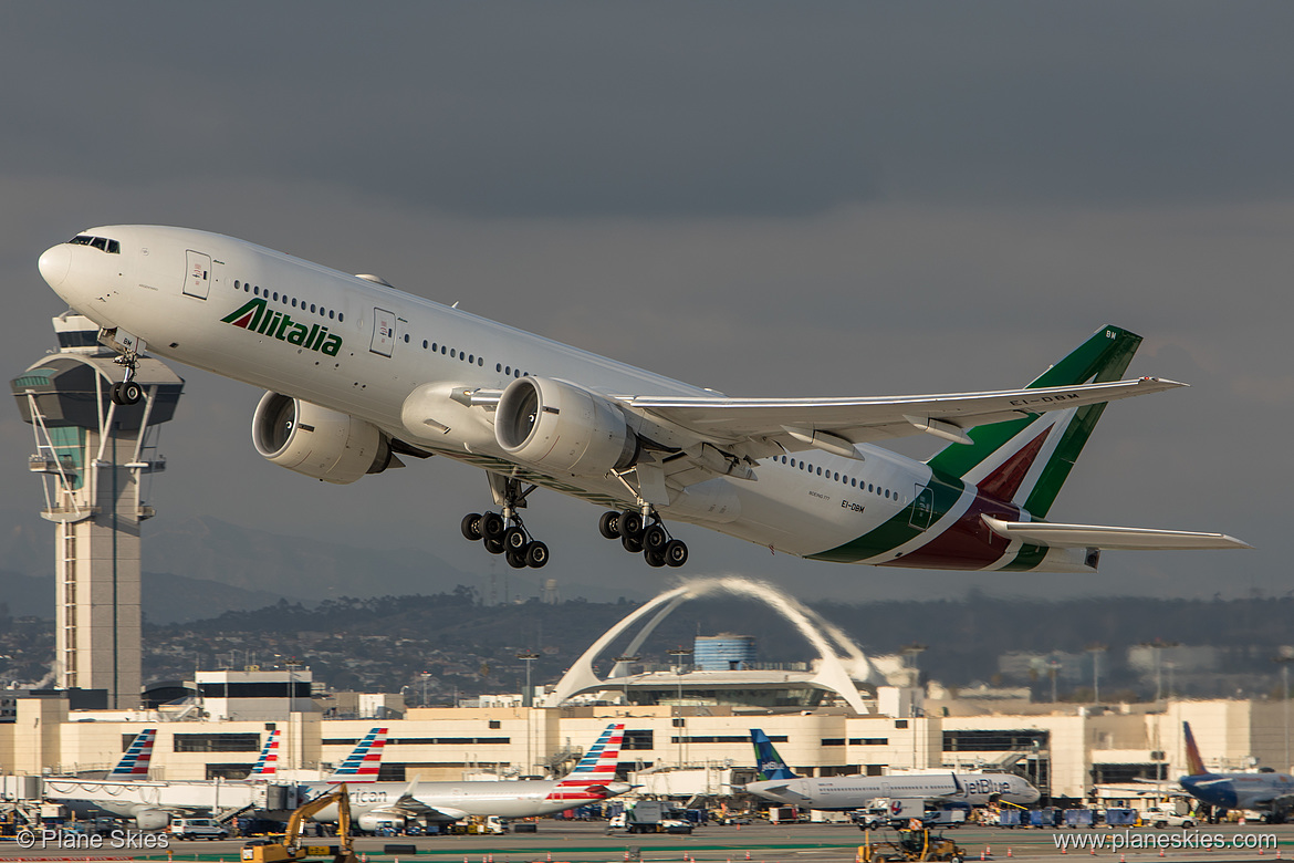 Alitalia Boeing 777-200ER EI-DBM at Los Angeles International Airport (KLAX/LAX)