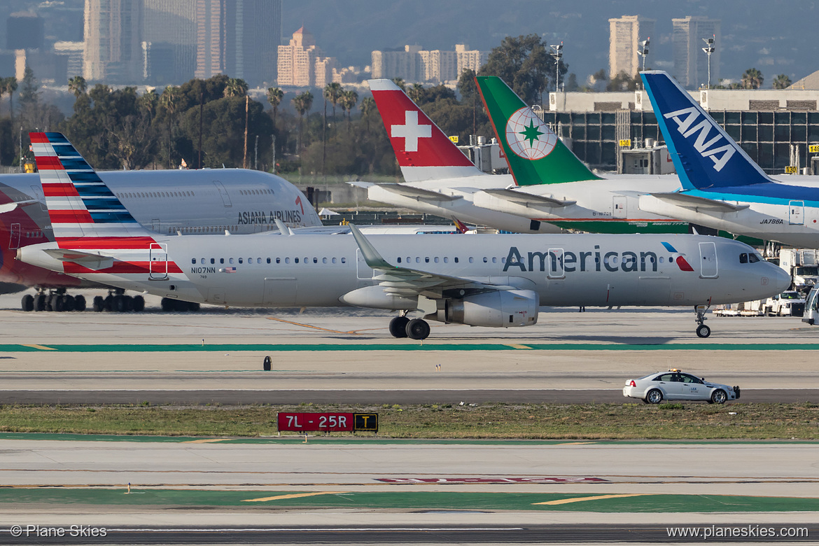 American Airlines Airbus A321-200 N107NN at Los Angeles International Airport (KLAX/LAX) American Airlines Airbus A321-200 N107NN at Los Angeles International Airport (KLAX/LAX)
