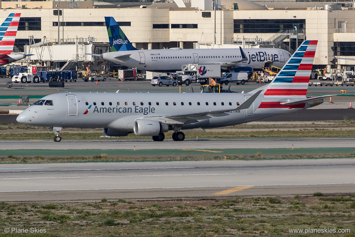 Compass Airlines Embraer ERJ-175 N211NN at Los Angeles International Airport (KLAX/LAX) Compass Airlines Embraer ERJ-175 N211NN at Los Angeles International Airport (KLAX/LAX)