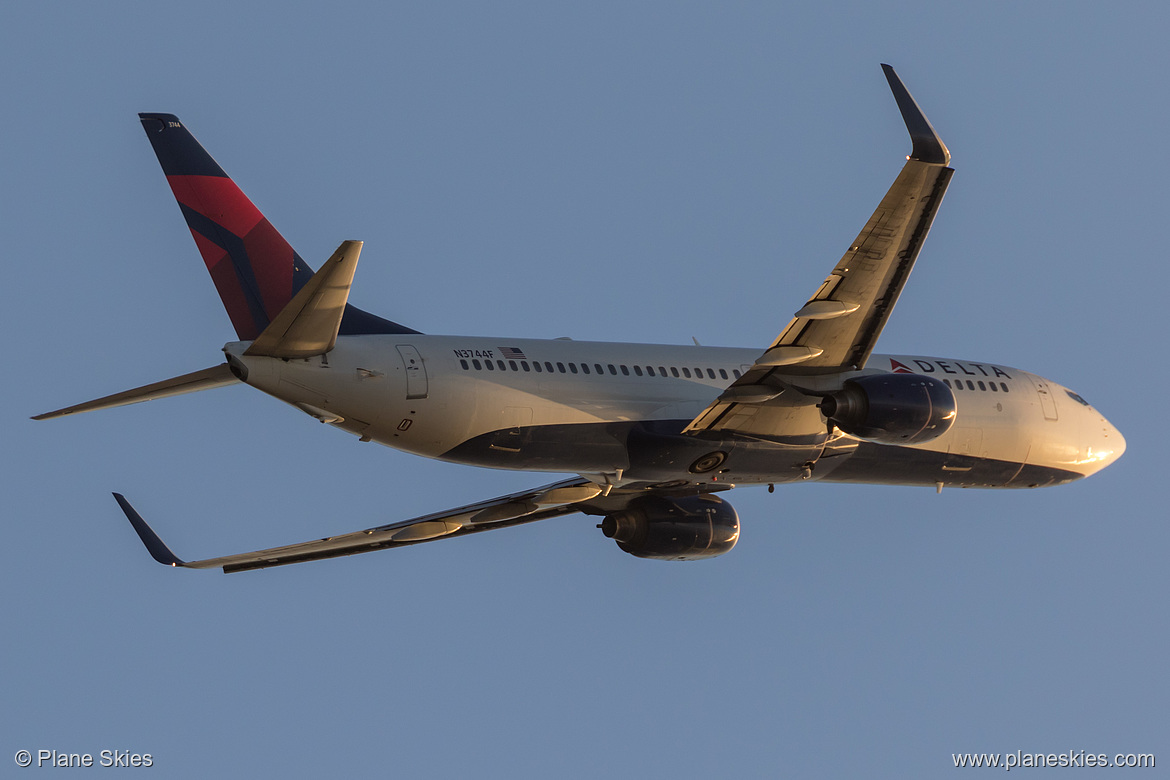 Delta Air Lines Boeing 737-800 N3744F at Los Angeles International Airport (KLAX/LAX) Delta Air Lines Boeing 737-800 N3744F at Los Angeles International Airport (KLAX/LAX)