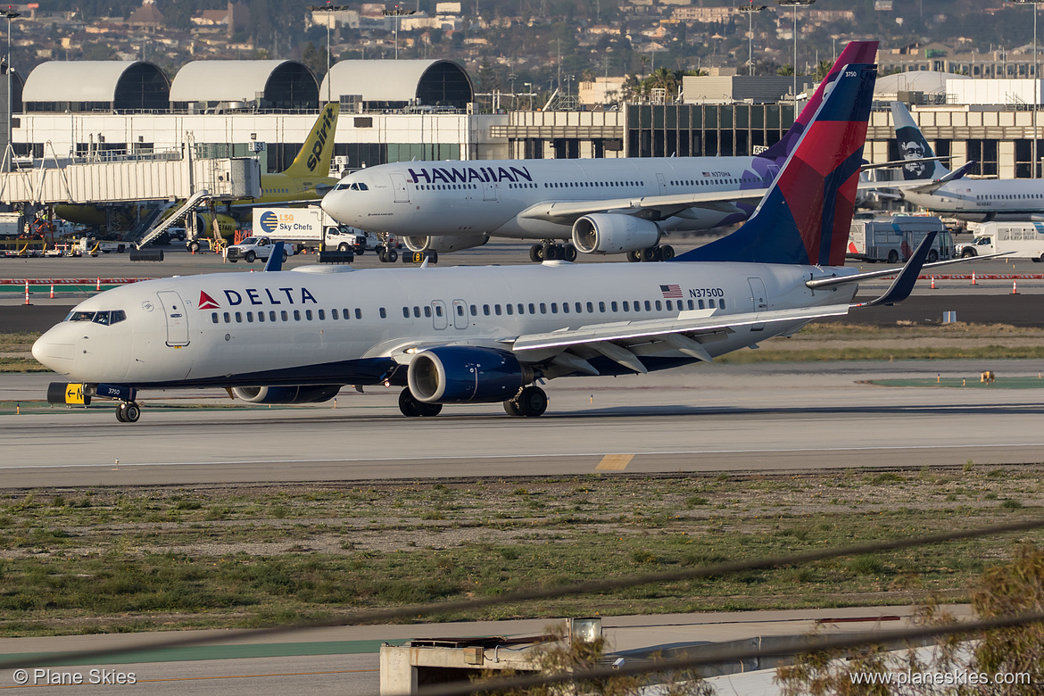 Delta Air Lines Boeing 737-800 N3750D at Los Angeles International Airport (KLAX/LAX) Delta Air Lines Boeing 737-800 N3750D at Los Angeles International Airport (KLAX/LAX)