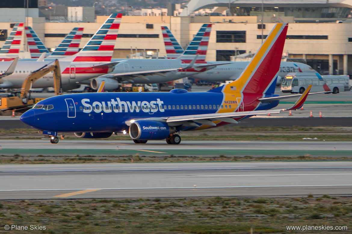 Southwest Airlines Boeing 737-700 N428WN at Los Angeles International Airport (KLAX/LAX) Southwest Airlines Boeing 737-700 N428WN at Los Angeles International Airport (KLAX/LAX)