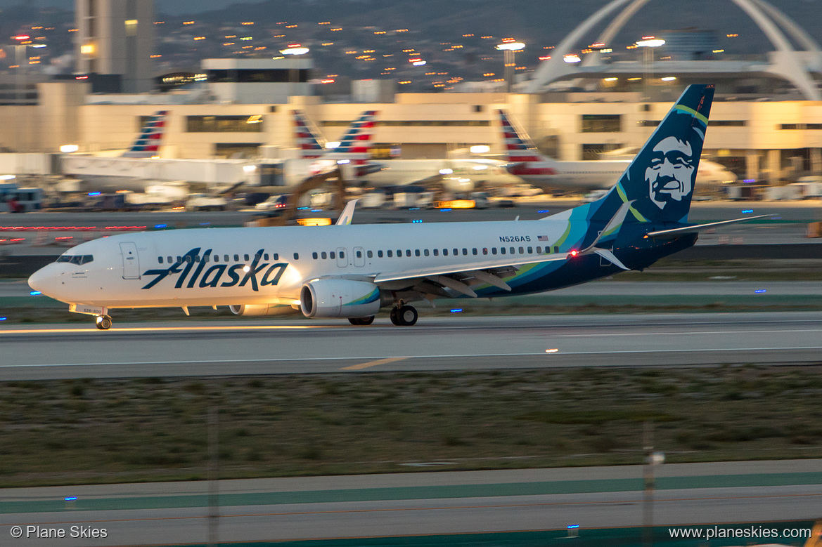Alaska Airlines Boeing 737-800 N526AS at Los Angeles International Airport (KLAX/LAX) Alaska Airlines Boeing 737-800 N526AS at Los Angeles International Airport (KLAX/LAX)