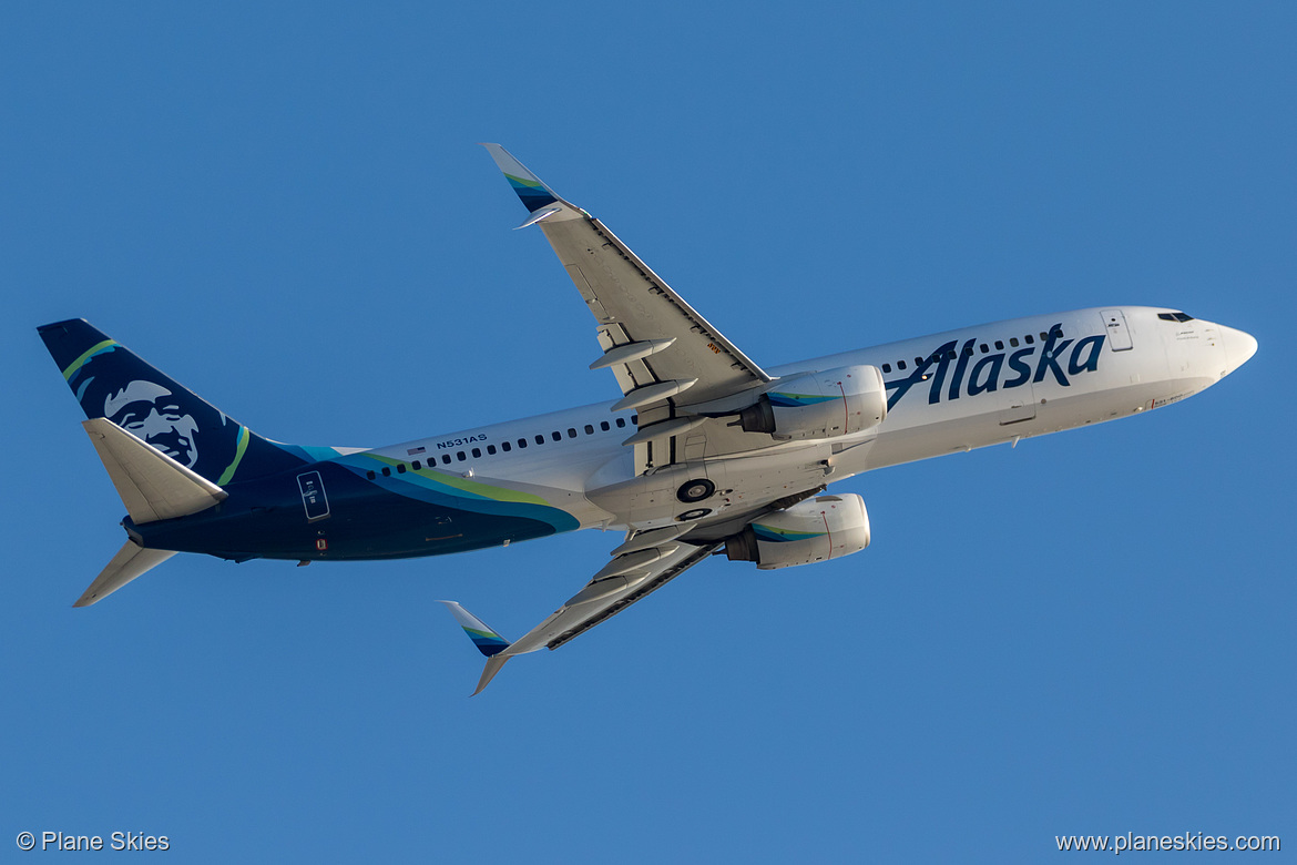 Alaska Airlines Boeing 737-800 N531AS at Los Angeles International Airport (KLAX/LAX) Alaska Airlines Boeing 737-800 N531AS at Los Angeles International Airport (KLAX/LAX)