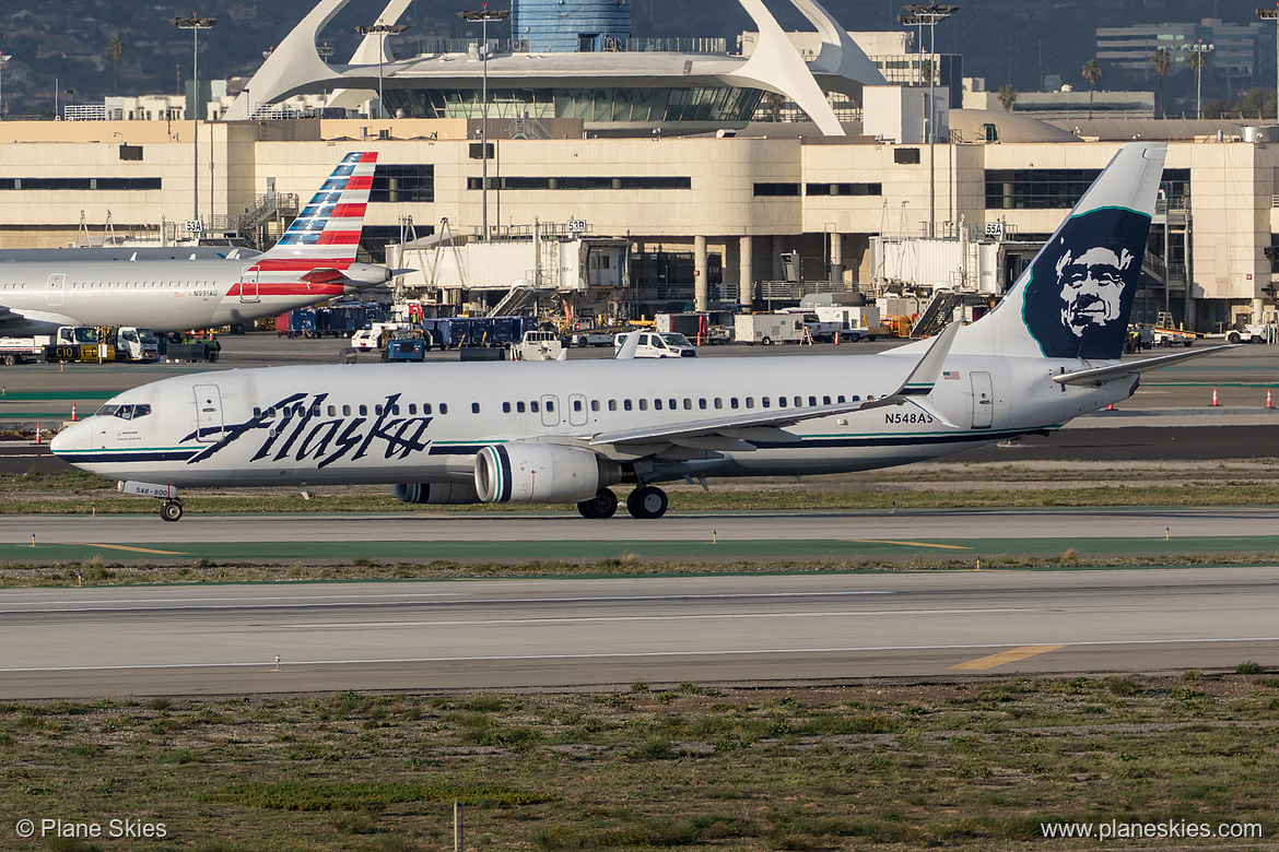 Alaska Airlines Boeing 737-800 N548AS at Los Angeles International Airport (KLAX/LAX)