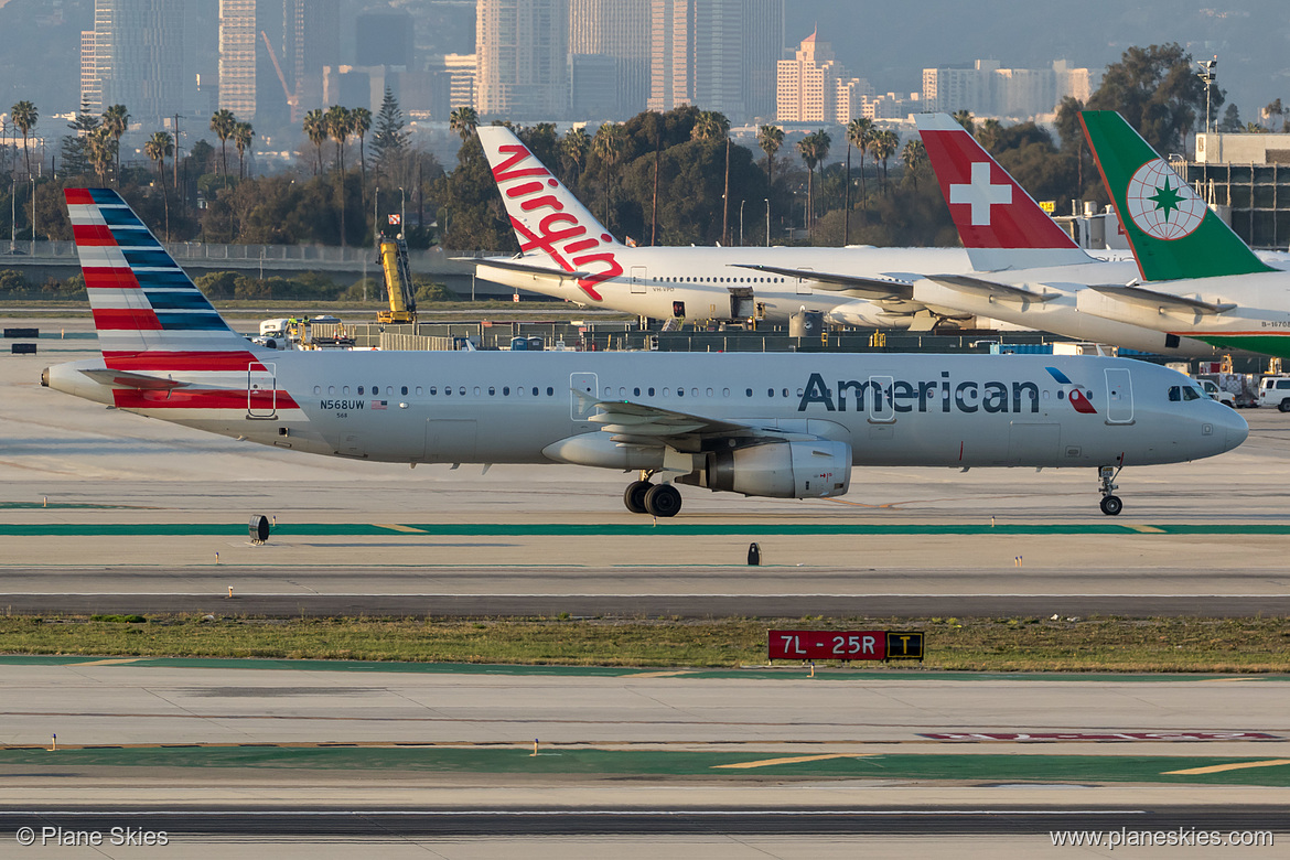 American Airlines Airbus A321-200 N568UW at Los Angeles International Airport (KLAX/LAX) American Airlines Airbus A321-200 N568UW at Los Angeles International Airport (KLAX/LAX)
