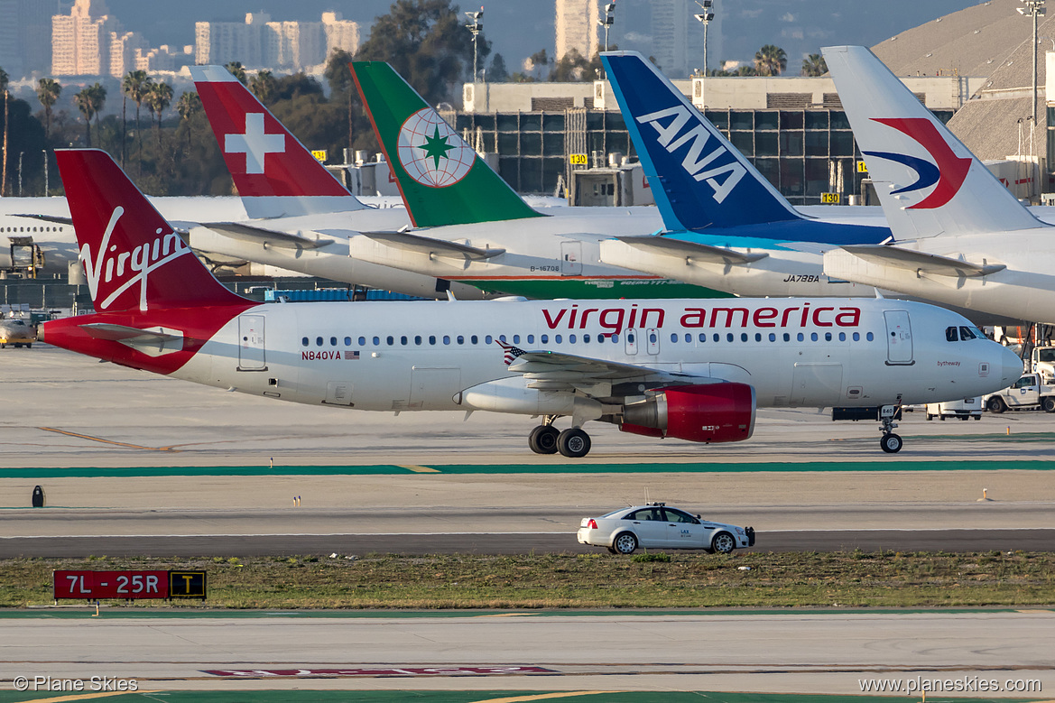 Alaska Airlines Airbus A320-200 N840VA at Los Angeles International Airport (KLAX/LAX)