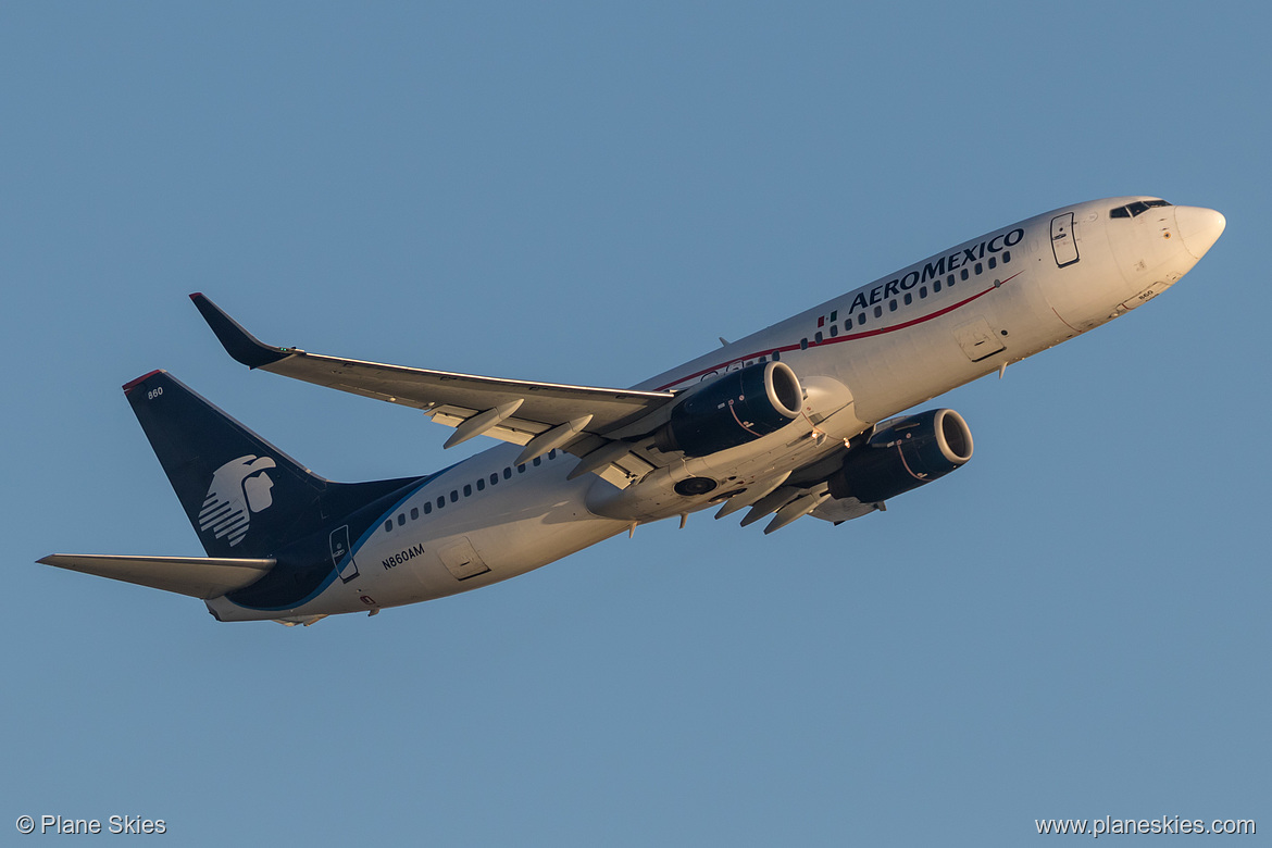 Aeroméxico Boeing 737-800 N860AM at Los Angeles International Airport (KLAX/LAX)