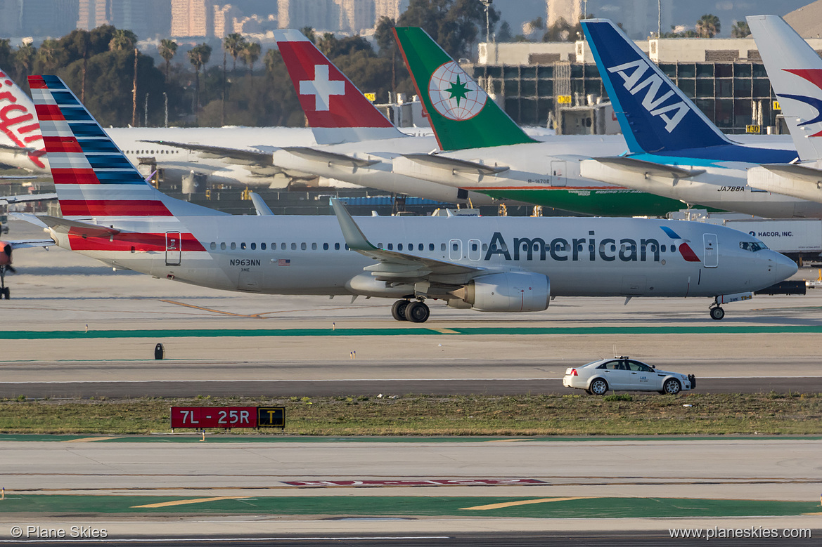 American Airlines Boeing 737-800 N963NN at Los Angeles International Airport (KLAX/LAX)