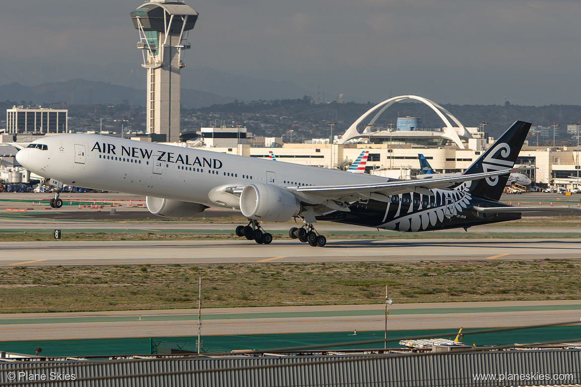 Air New Zealand Boeing 777-300ER ZK-OKM at Los Angeles International Airport (KLAX/LAX) Air New Zealand Boeing 777-300ER ZK-OKM at Los Angeles International Airport (KLAX/LAX)