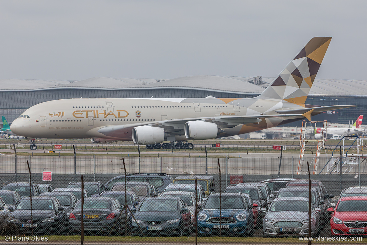 Etihad Airways Airbus A380-800 A6-APJ at London Heathrow Airport (EGLL/LHR) Etihad Airways Airbus A380-800 A6-APJ at London Heathrow Airport (EGLL/LHR)