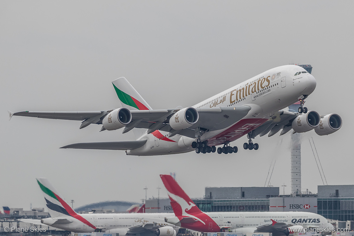 Emirates Airbus A380-800 A6-EEA at London Heathrow Airport (EGLL/LHR) Emirates Airbus A380-800 A6-EEA at London Heathrow Airport (EGLL/LHR)