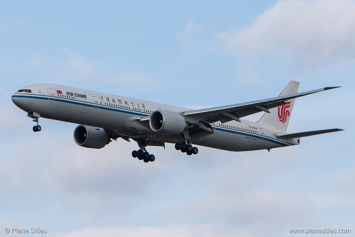 Air China Boeing 777-300ER B-2036 at London Heathrow Airport (EGLL/LHR) Air China Boeing 777-300ER B-2036 at London Heathrow Airport (EGLL/LHR)