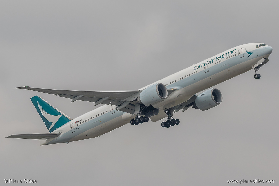 Cathay Pacific Boeing 777-300ER B-KPO at London Heathrow Airport (EGLL/LHR) Cathay Pacific Boeing 777-300ER B-KPO at London Heathrow Airport (EGLL/LHR)