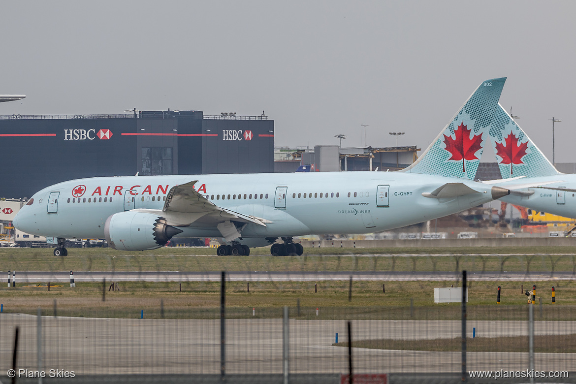 Air Canada Boeing 787-8 C-GHPT at London Heathrow Airport (EGLL/LHR)