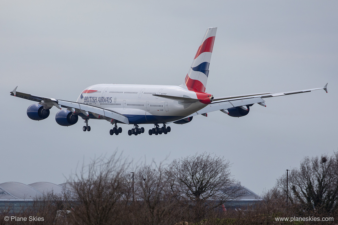 British Airways Airbus A380-800 G-XLEF at London Heathrow Airport (EGLL/LHR) British Airways Airbus A380-800 G-XLEF at London Heathrow Airport (EGLL/LHR)