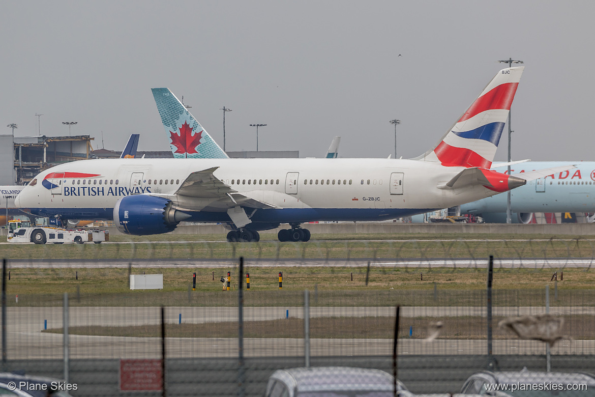 British Airways Boeing 787-8 G-ZBJC at London Heathrow Airport (EGLL/LHR) British Airways Boeing 787-8 G-ZBJC at London Heathrow Airport (EGLL/LHR)