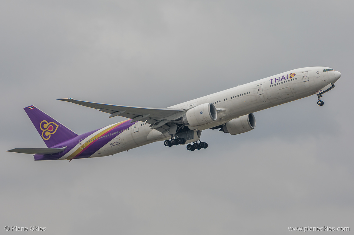 Thai Airways Boeing 777-300ER HS-TKL at London Heathrow Airport (EGLL/LHR) Thai Airways Boeing 777-300ER HS-TKL at London Heathrow Airport (EGLL/LHR)