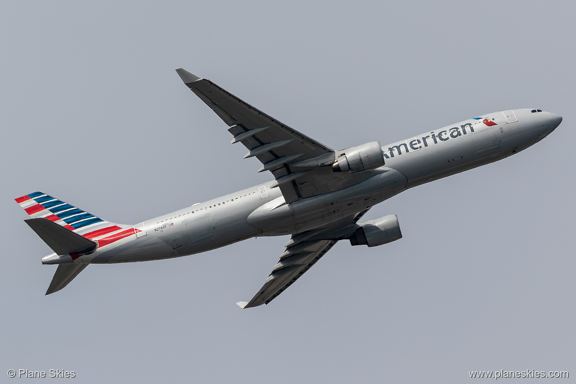 American Airlines Airbus A330-300 N278AY at London Heathrow Airport (EGLL/LHR) American Airlines Airbus A330-300 N278AY at London Heathrow Airport (EGLL/LHR)