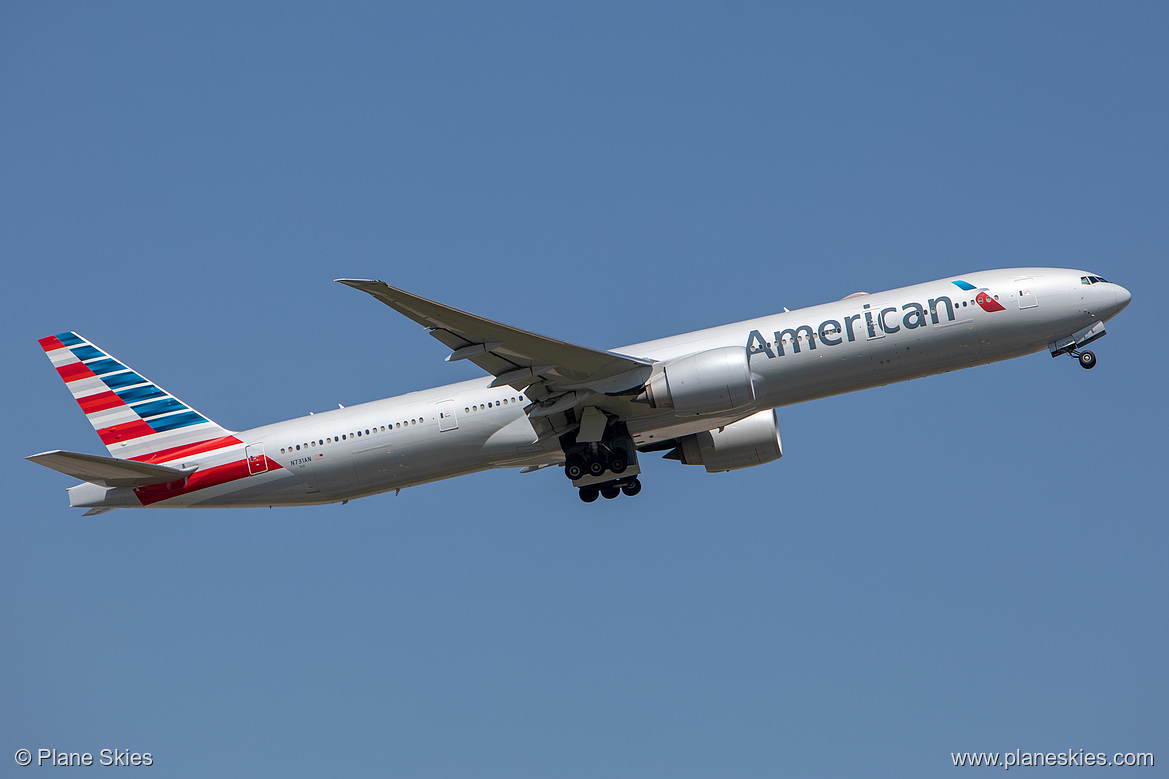 American Airlines Boeing 777-300ER N731AN at London Heathrow Airport (EGLL/LHR) American Airlines Boeing 777-300ER N731AN at London Heathrow Airport (EGLL/LHR)