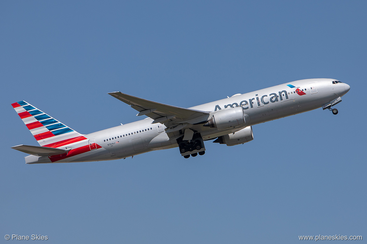 American Airlines Boeing 777-200ER N761AJ at London Heathrow Airport (EGLL/LHR)