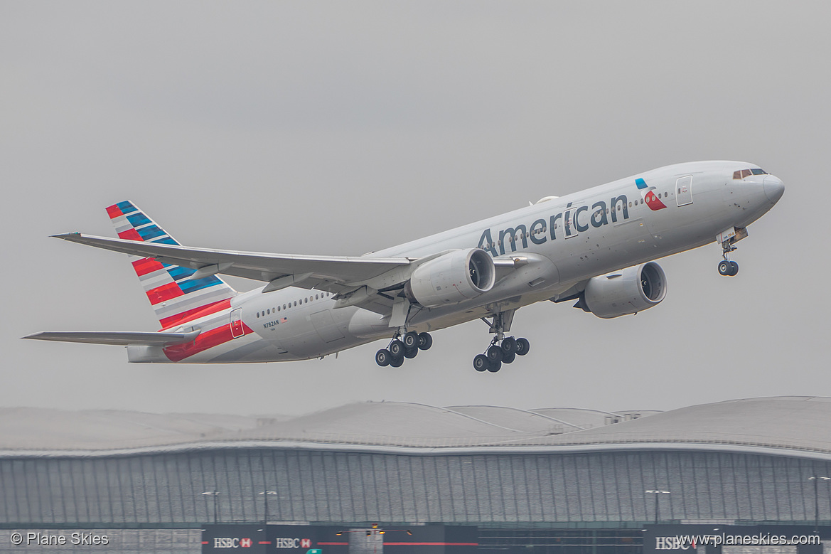 American Airlines Boeing 777-200ER N782AN at London Heathrow Airport (EGLL/LHR) American Airlines Boeing 777-200ER N782AN at London Heathrow Airport (EGLL/LHR)