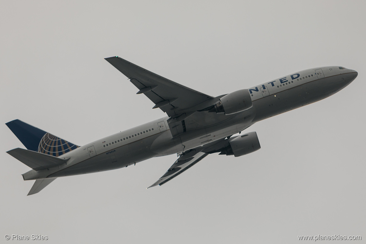 United Airlines Boeing 777-200ER N784UA at London Heathrow Airport (EGLL/LHR)