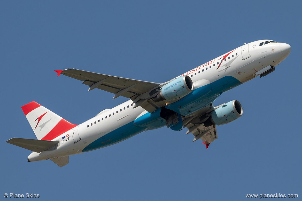 Austrian Airlines Airbus A320-200 OE-LBT at London Heathrow Airport (EGLL/LHR)