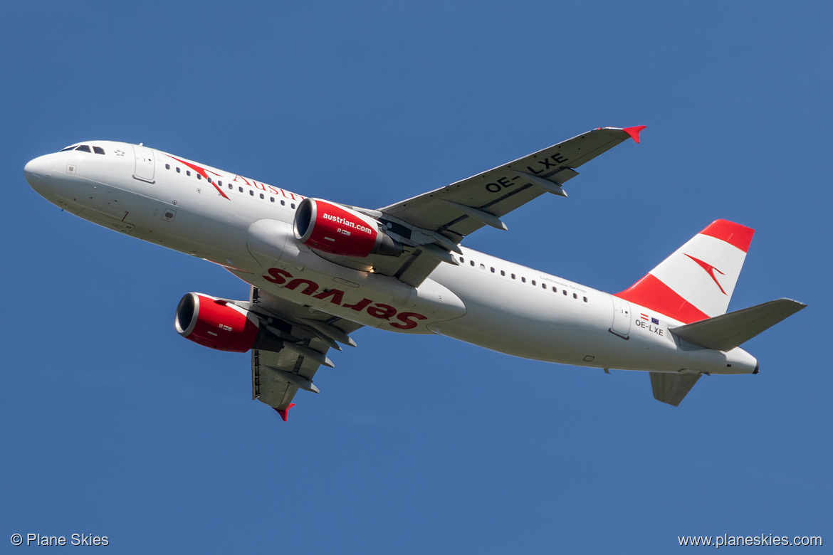 Austrian Airlines Airbus A320-200 OE-LXE at London Heathrow Airport (EGLL/LHR) Austrian Airlines Airbus A320-200 OE-LXE at London Heathrow Airport (EGLL/LHR)