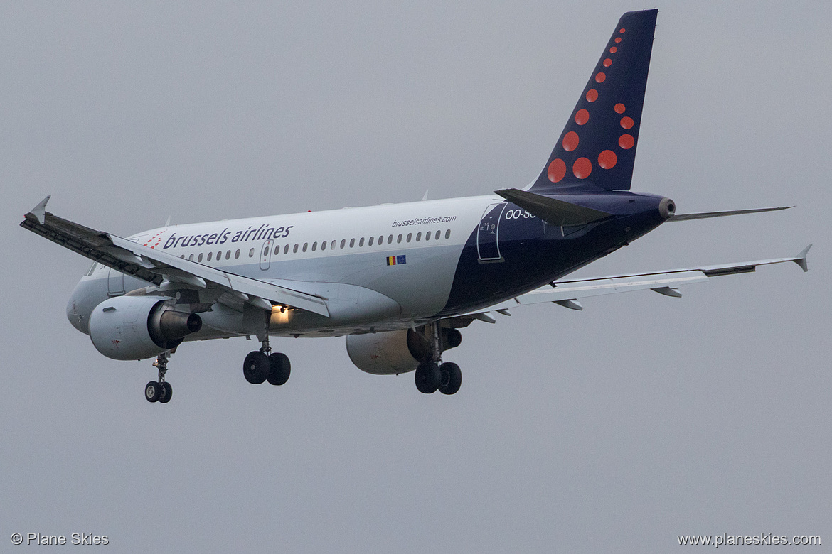 Brussels Airlines Airbus A319-100 OO-SSR at London Heathrow Airport (EGLL/LHR)