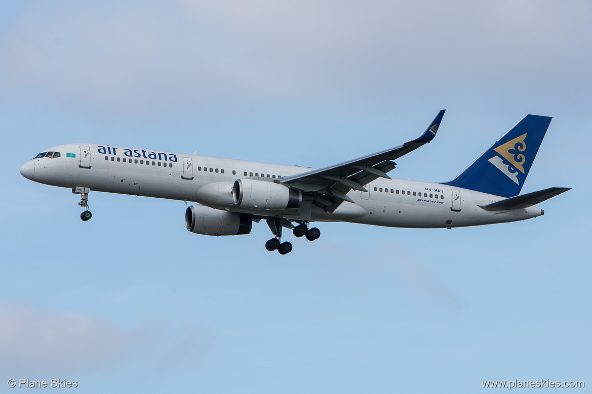 Air Astana Boeing 757-200 P4-MAS at London Heathrow Airport (EGLL/LHR)