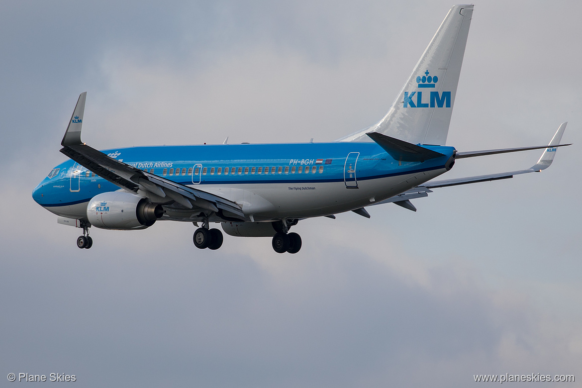 KLM Boeing 737-700 PH-BGH at London Heathrow Airport (EGLL/LHR)