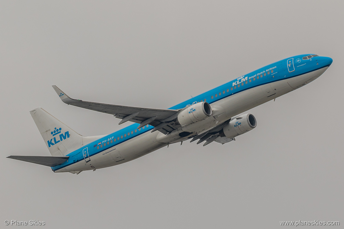 KLM Boeing 737-900 PH-BXP at London Heathrow Airport (EGLL/LHR)