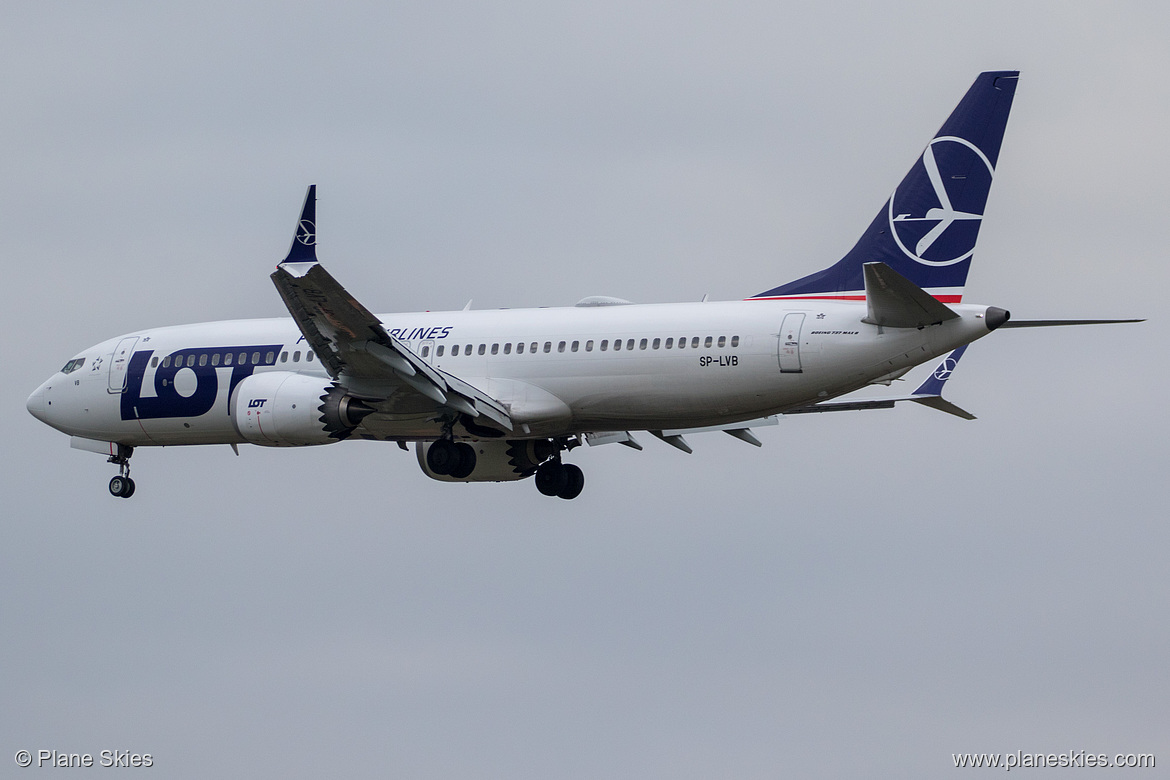LOT Polish Airlines Boeing 737 MAX 8 SP-LVB at London Heathrow Airport (EGLL/LHR) LOT Polish Airlines Boeing 737 MAX 8 SP-LVB at London Heathrow Airport (EGLL/LHR)