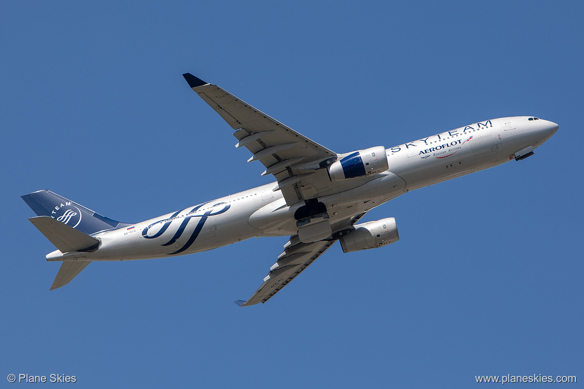 Aeroflot Airbus A330-300 VQ-BCQ at London Heathrow Airport (EGLL/LHR)