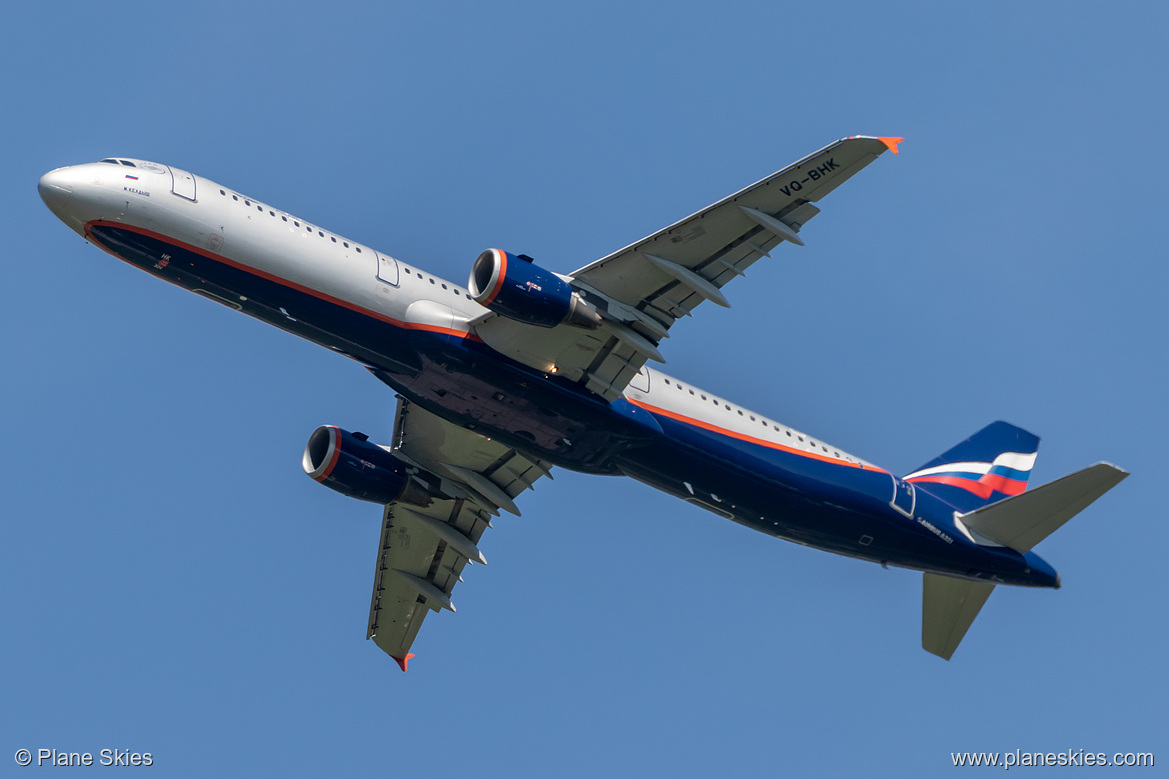 Aeroflot Airbus A321-200 VQ-BHK at London Heathrow Airport (EGLL/LHR) Aeroflot Airbus A321-200 VQ-BHK at London Heathrow Airport (EGLL/LHR)