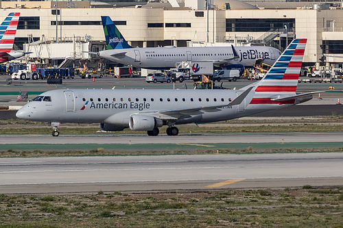 Compass Airlines Embraer ERJ-175 N211NN at Los Angeles International Airport (KLAX/LAX)