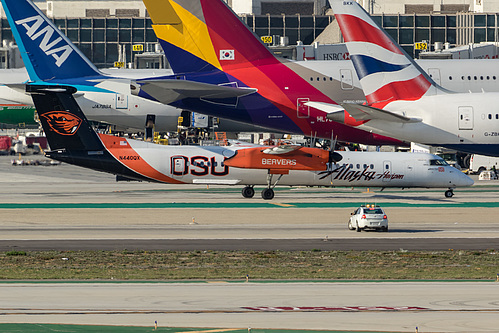 Horizon Air DHC Dash-8-400 N440QX at Los Angeles International Airport (KLAX/LAX)