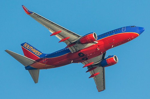 Southwest Airlines Boeing 737-700 N488WN at Los Angeles International Airport (KLAX/LAX)