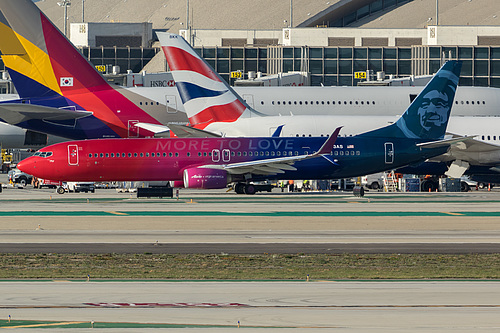Alaska Airlines Boeing 737-900ER N493AS at Los Angeles International Airport (KLAX/LAX) Alaska Airlines Boeing 737-900ER N493AS at Los Angeles International Airport (KLAX/LAX)
