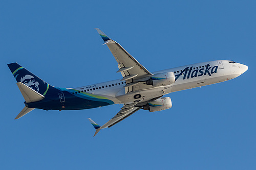 Alaska Airlines Boeing 737-800 N531AS at Los Angeles International Airport (KLAX/LAX)