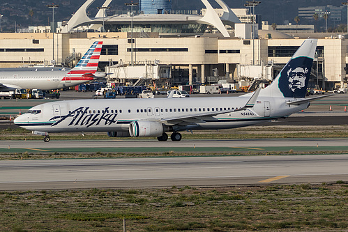 Alaska Airlines Boeing 737-800 N548AS at Los Angeles International Airport (KLAX/LAX)