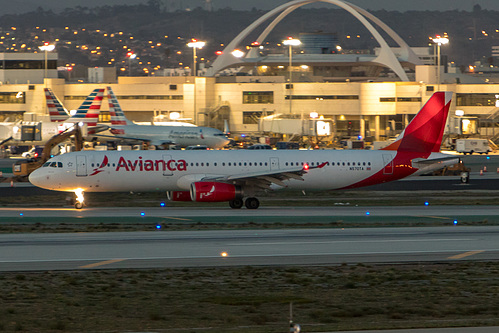 Avianca El Salvador Airbus A321-200 N570TA at Los Angeles International Airport (KLAX/LAX)