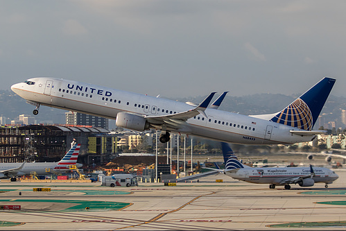 United Airlines Boeing 737-900ER N68453 at Los Angeles International Airport (KLAX/LAX)