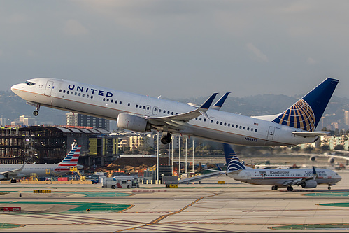 United Airlines Boeing 737-900ER N68453 at Los Angeles International Airport (KLAX/LAX) United Airlines Boeing 737-900ER N68453 at Los Angeles International Airport (KLAX/LAX)